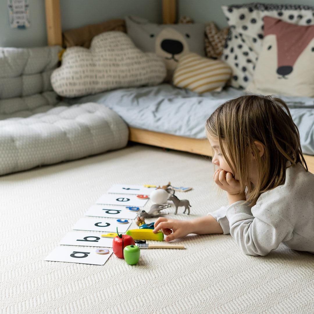happy little doers LEARN PHONICS FLASHCARDS
