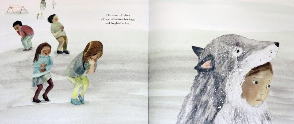 Book Bag Doha  Wolf Girl By Jo Loring- Fisher